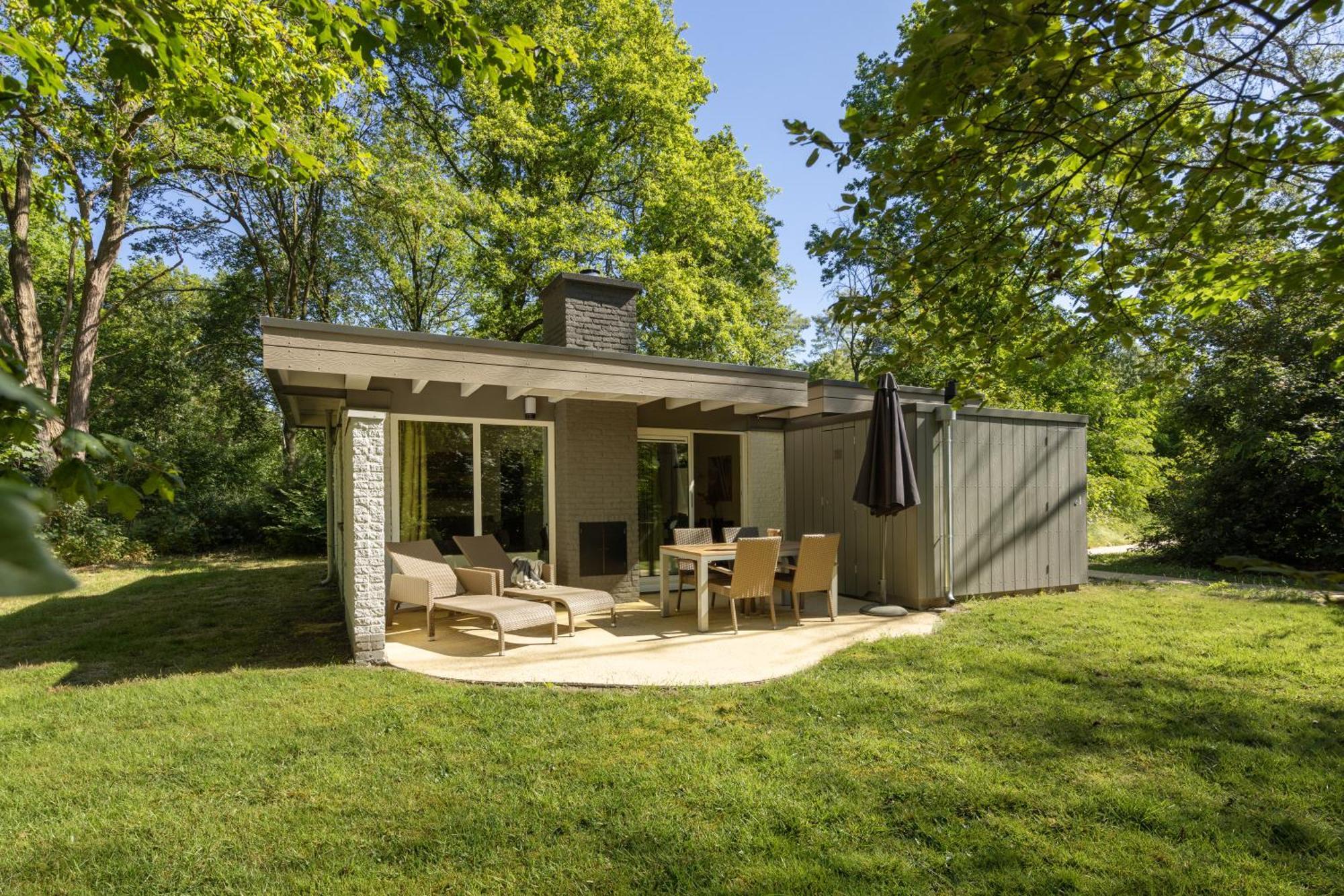 Deluxe Bungalow